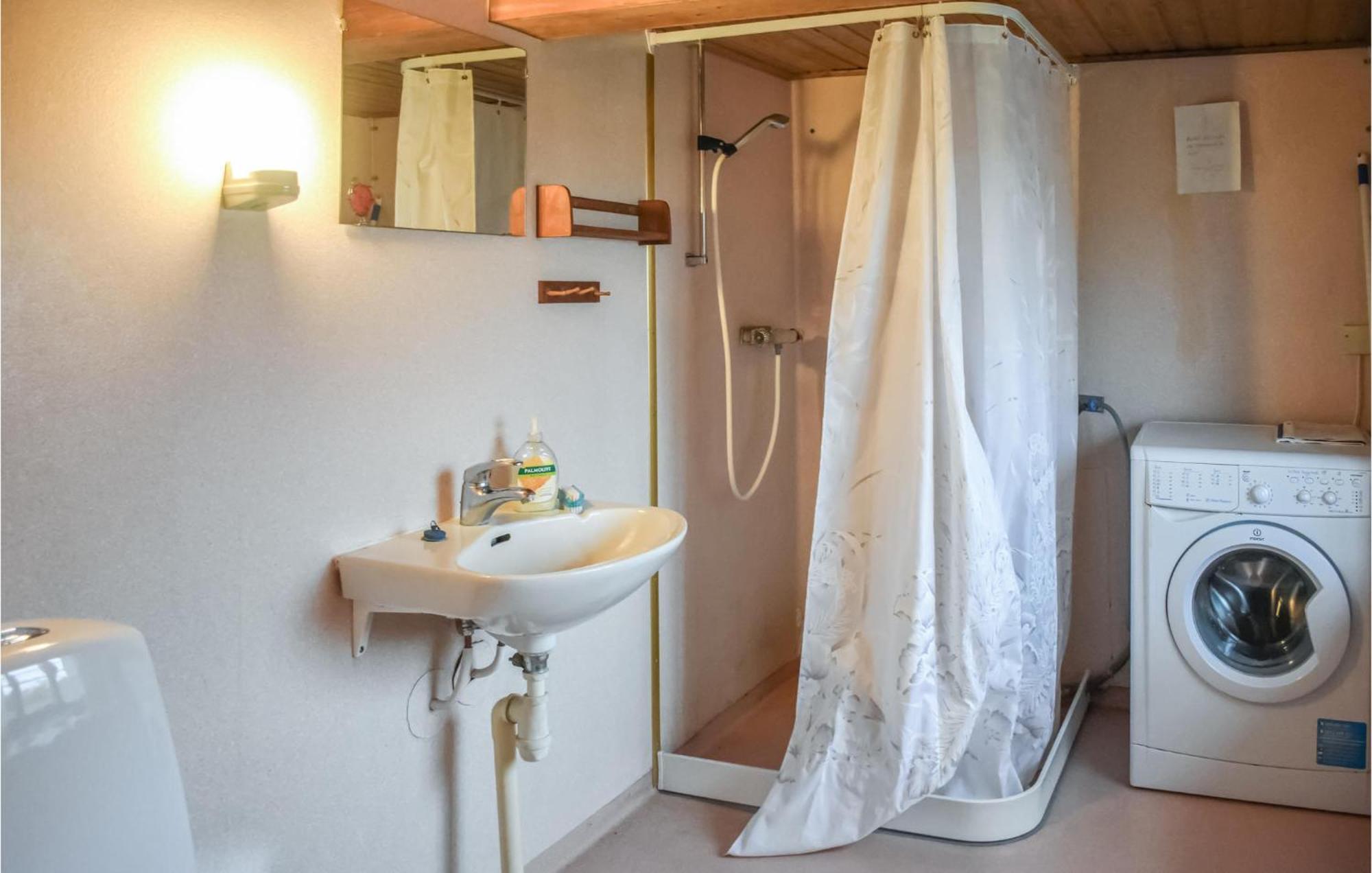 1 Bedroom Cozy Home In Simrishamn Gladsax المظهر الخارجي الصورة